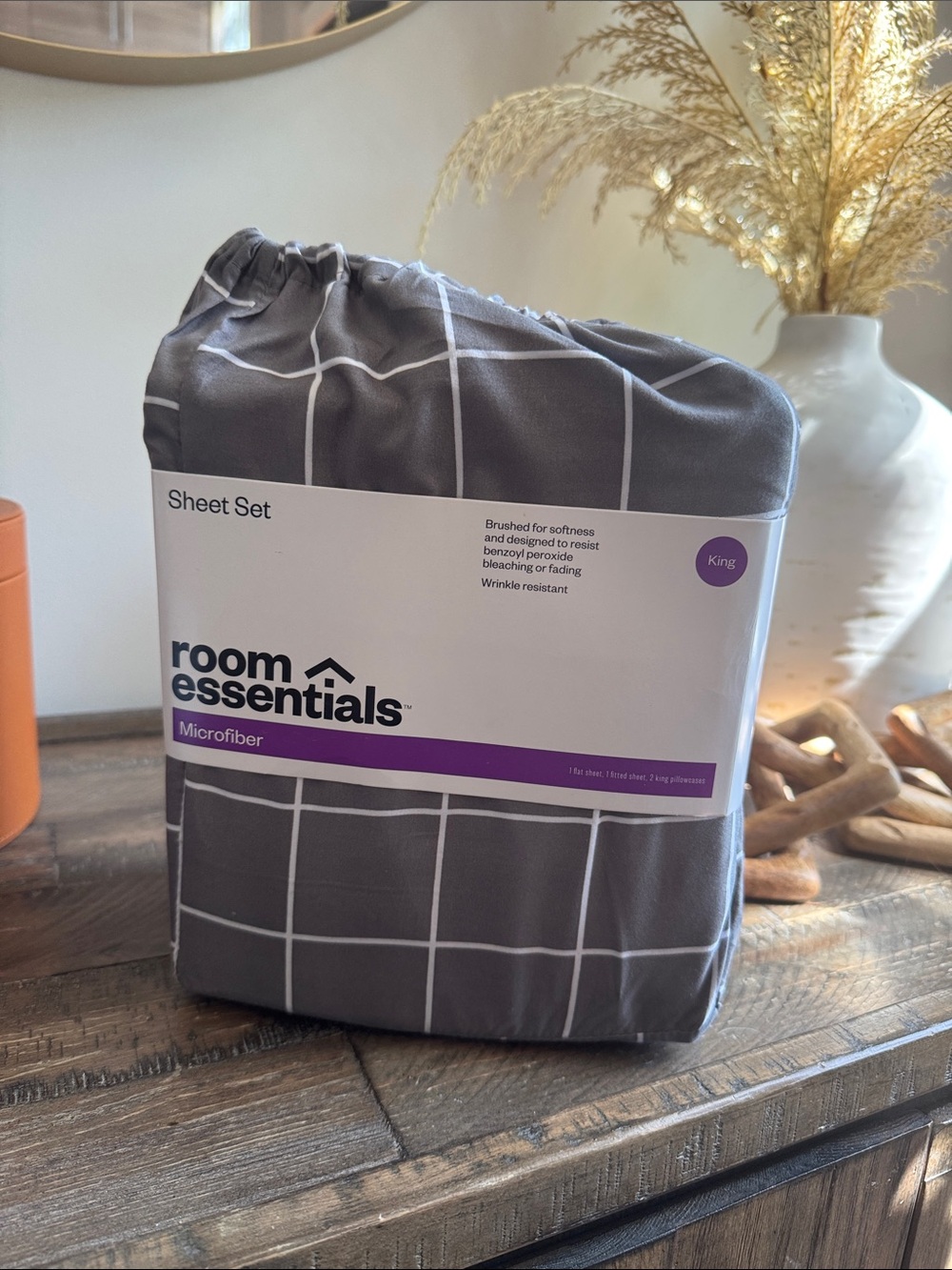 Room Essentials Gray and White Windowpane King Sheet Set